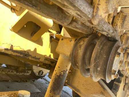 Telaketjupuskutraktorit 1987 Caterpillar D3B (18)