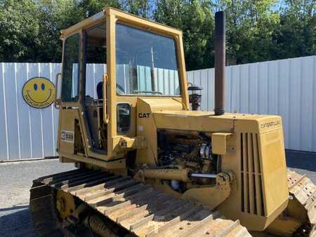 Telaketjupuskutraktorit 1987 Caterpillar D3B (2)
