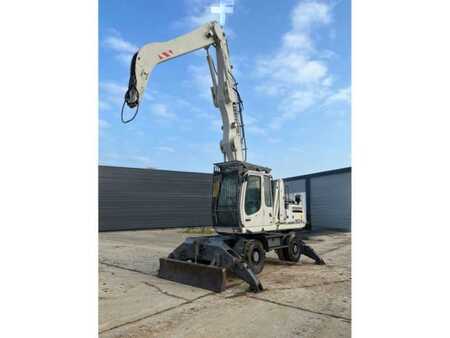 Materiaalinkäsittelykoneet  2008 Liebherr A904C Litronic (4)