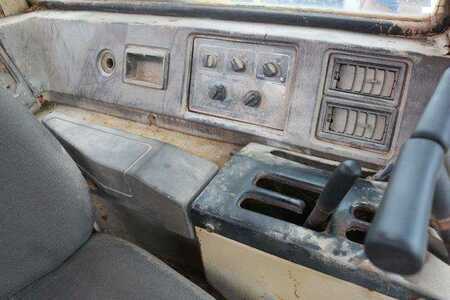 Telaketjupuskutraktorit 1988 Komatsu D375A-1 (8)