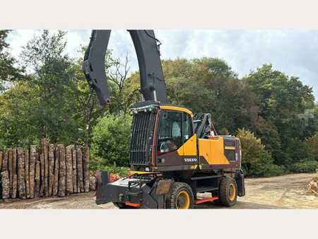 Materiaalinkäsittelykoneet  2019 Volvo EW240EMH (1)