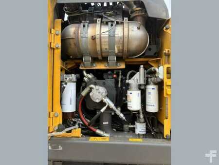 Materiaalinkäsittelykoneet  2019 Volvo EW240EMH (23)
