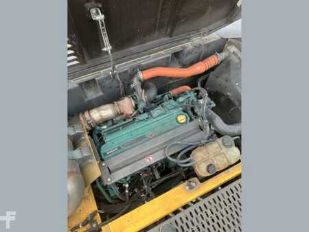 Materiaalinkäsittelykoneet  2019 Volvo EW240EMH (24)