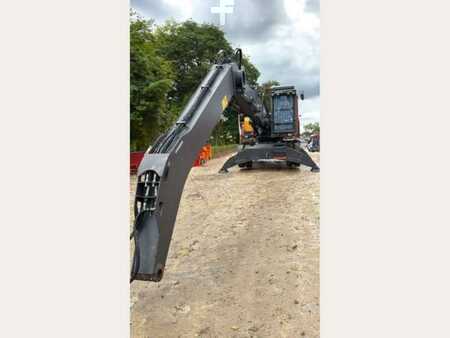 Materiaalinkäsittelykoneet  2019 Volvo EW240EMH (39)