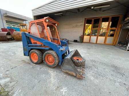 Outro 1991 Bobcat 543 MACHINE SUISSE (4)