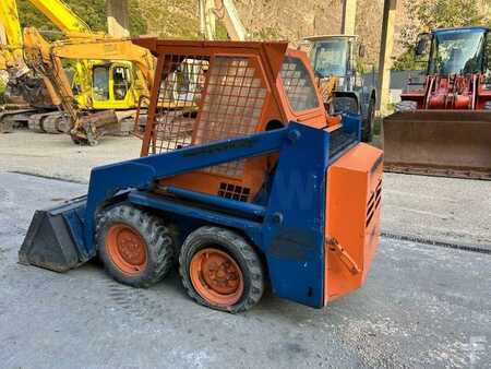 Outro 1991 Bobcat 543 MACHINE SUISSE (8)