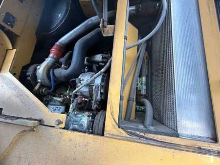 Wheel Loaders 2005 Caterpillar 924G (32)