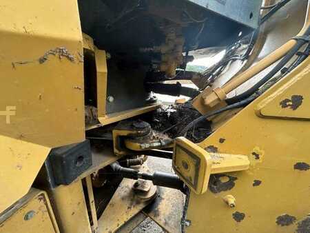 Wheel Loaders 2005 Caterpillar 924G (49)