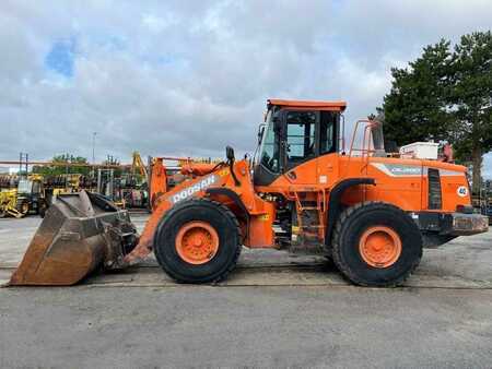 Kolové nakladače 2015 Doosan DL350-5 (4)
