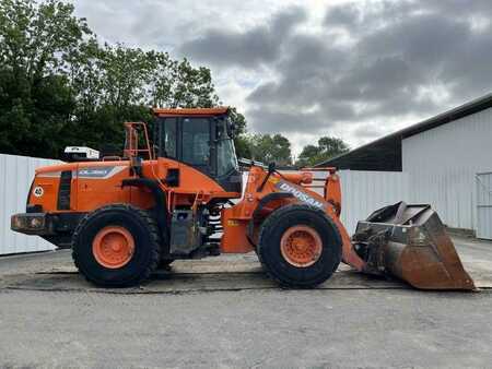 Kolové nakladače 2015 Doosan DL350-5 (7)