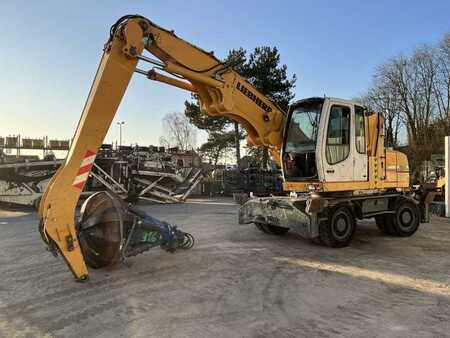 Materiel handler 2010 Liebherr A316 LITRONIC (8)