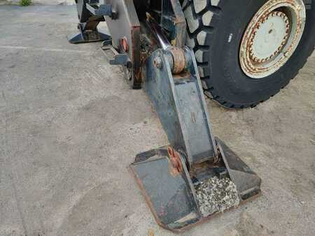 Materiel handler 1988 Liebherr A942 (16)