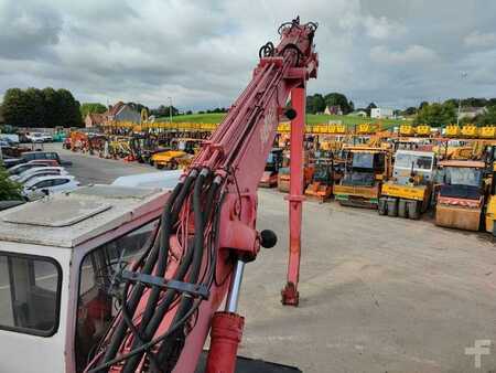 Materiel handler 1988 Liebherr A942 (32)