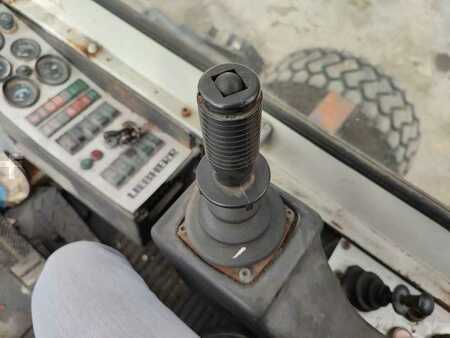 Materiel handler 1988 Liebherr A942 (42)