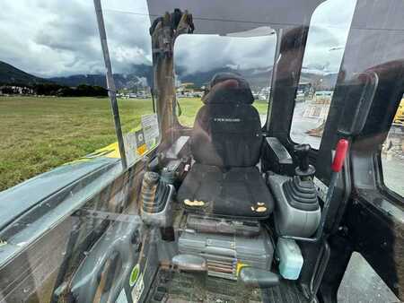 Minikaivinkoneet 2012 New Holland Construction E50B SR (34)