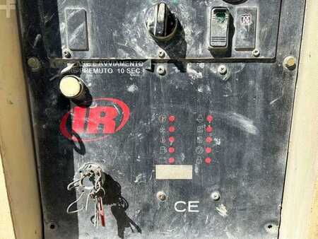 Muut 2011 Doosan 12/150 (23)