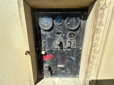 Muut 2011 Doosan 12/150 (27)