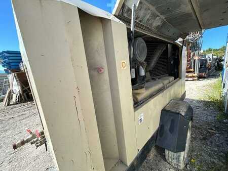 Muut 2011 Doosan 12/150 (41)