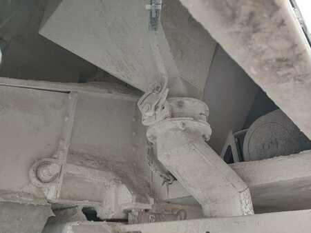 Sonstige 2004 Unimog UNIMOG U500 (26)