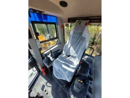 Dozer Apripista 2022 Dressta TD-15M SERIES2 (14)