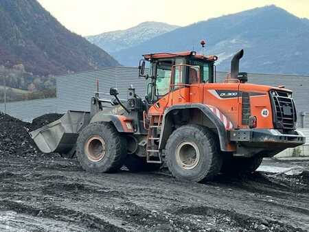 Chargeuse sur pneus 2020 Doosan DL300 (1)