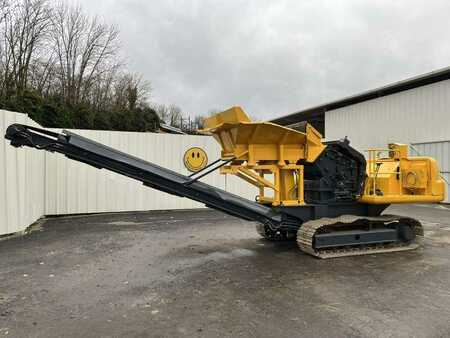 Sonstige 2002 Komatsu A PERCUSSION BR100R (1)