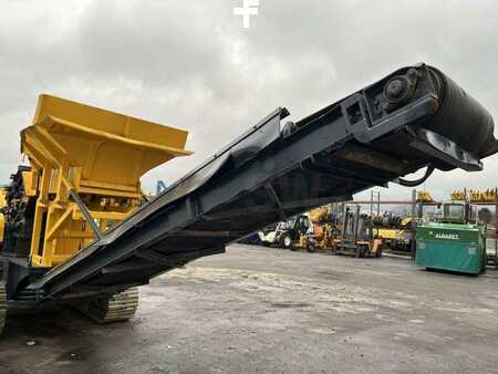 Sonstige 2002 Komatsu A PERCUSSION BR100R (16)