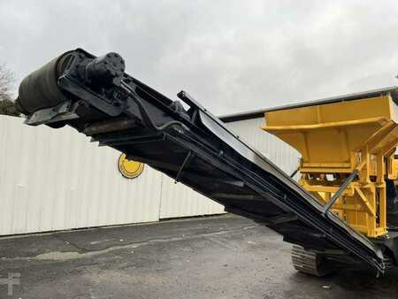 Sonstige 2002 Komatsu A PERCUSSION BR100R (17)