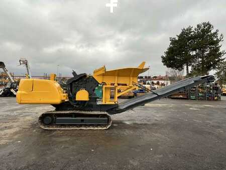 Sonstige 2002 Komatsu A PERCUSSION BR100R (4)