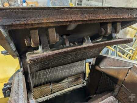 Sonstige 2002 Komatsu A PERCUSSION BR100R (47)