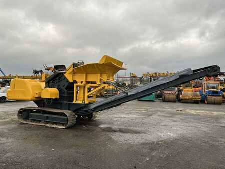 Sonstige 2002 Komatsu A PERCUSSION BR100R (5)
