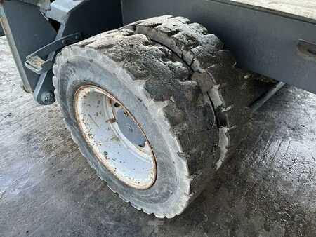 Materiaalinkäsittelykoneet  2015 Fuchs MHL320 (24)