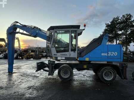 Materiaalinkäsittelykoneet  2015 Fuchs MHL320 (5)