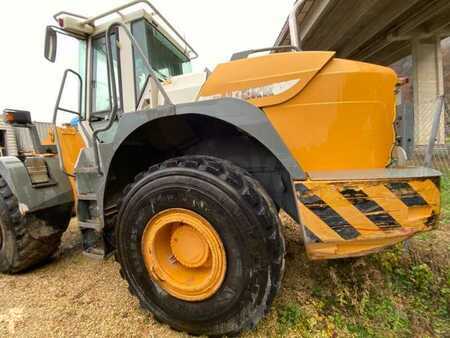 Chargeuse sur pneus 2001 Liebherr L554 (14)