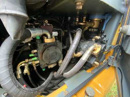 Chargeuse sur pneus 2001 Liebherr L554 (24)
