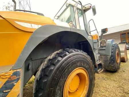 Chargeuse sur pneus 2001 Liebherr L554 (48)