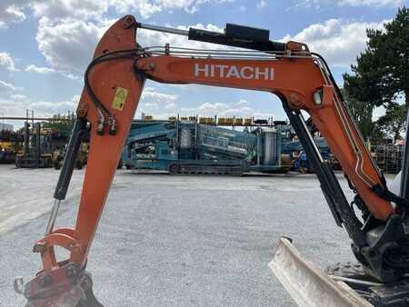 Minikaivinkoneet 2015 Hitachi ZX33U-5A CLR (17)