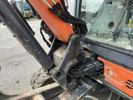 Minikaivinkoneet 2015 Hitachi ZX33U-5A CLR (20)