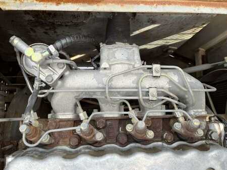 Lánctalpas kotrógép 1990 Hitachi EX60 (36)