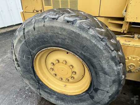 Grejdry 1999 Caterpillar 12H-ES (31)