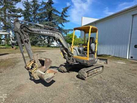 Minibagger 2005 Volvo ECR38 (2)