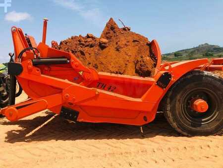 Muut 2025 Agrotécnica TH42 (6)