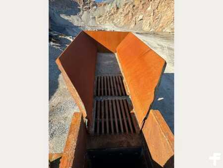 Outro 2012 POWERSCREEN XA400S A MACHOIRE (9)