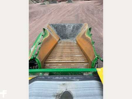 Sonstige 2021 MC CLOSKEY R230 (12)