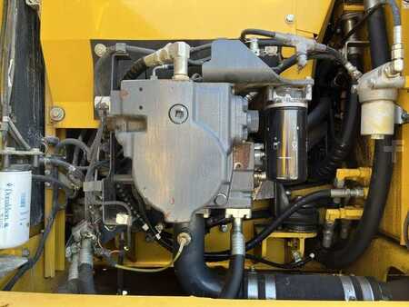 Materiaalinkäsittelykoneet  2016 Komatsu PC240LC-10 (27)