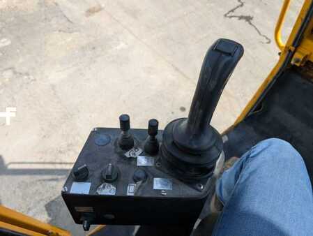 Andet 2001 Hausherr HBM 80-1 (47)