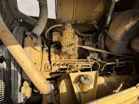 Buldożery 1984 Caterpillar D8L (20)