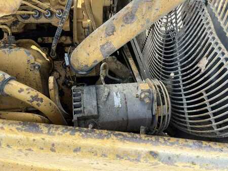 Buldożery 1984 Caterpillar D8L (34)