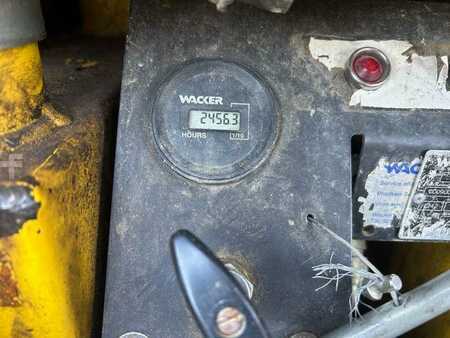 Ostatní 2001 Wacker Neuson RT820CC (37)