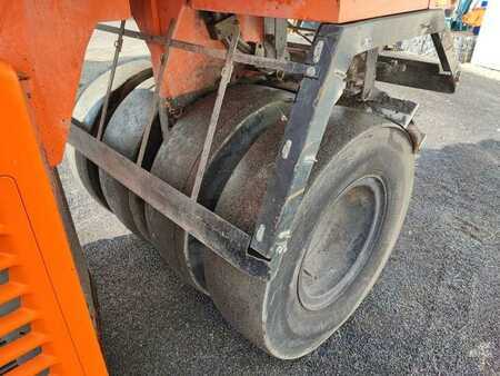 Compacteur á pieds de mouton 2004 Dynapac CC422C (17)